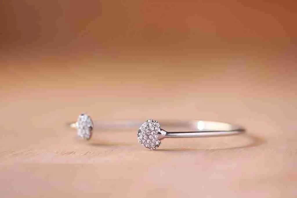 yin_metal_example_jewelry