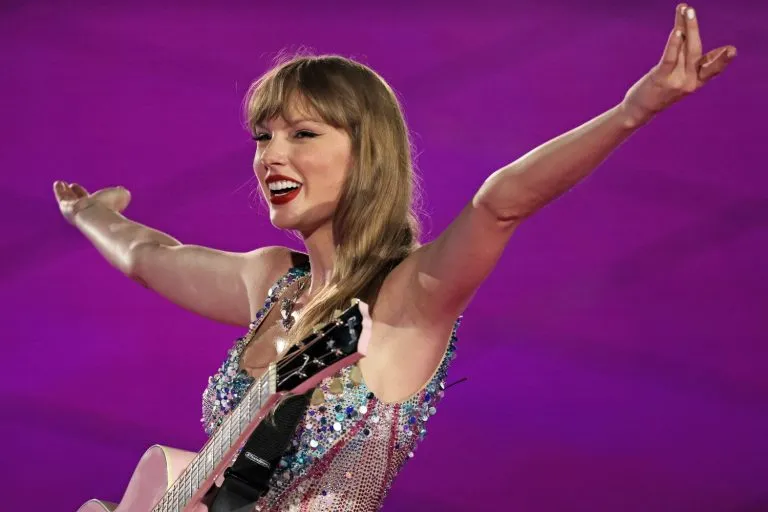 What Taylor Swift is REALLY LIKE – According To Her BaZi (八字)